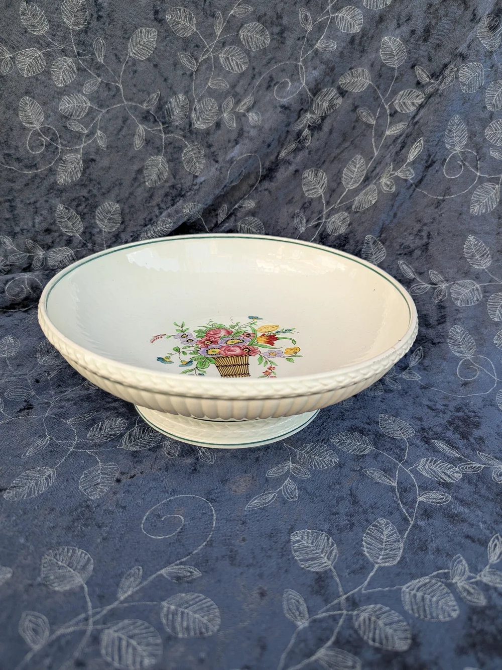 VTG Wedgwood Belmar Footed Serving Bowl Floral Basket 8.5 Inch Pedestal Cottage
